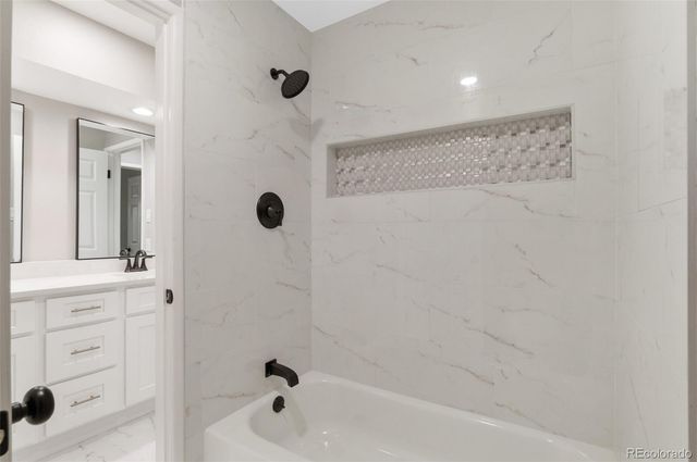 12992 W Jewell Circle, Lakewood, CO 80228