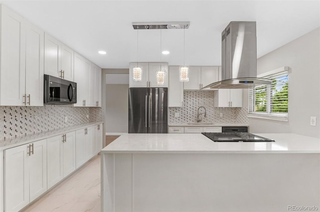 12992 W Jewell Circle, Lakewood, CO 80228