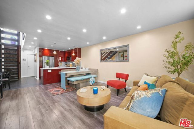 5951 Canterbury Drive 20, Culver City, CA 90230