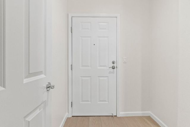 1121 40th Street 1301, Emeryville, CA 94608