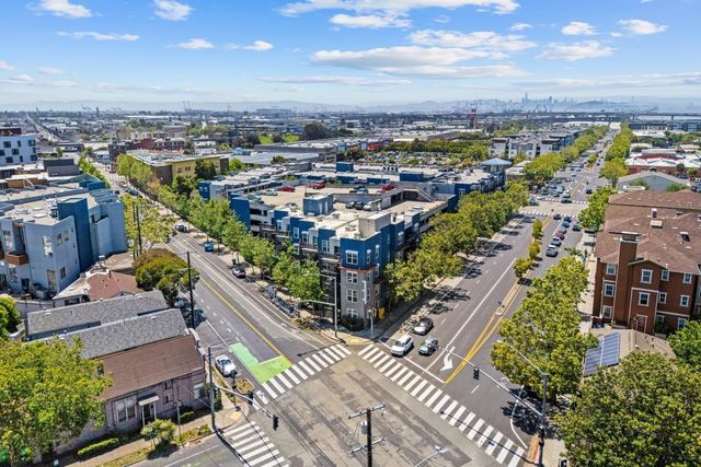 1121 40th Street 1301, Emeryville, CA 94608