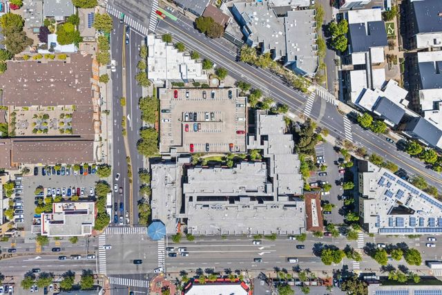 1121 40th Street 1301, Emeryville, CA 94608