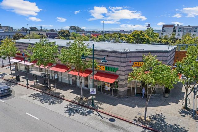 1121 40th Street 1301, Emeryville, CA 94608