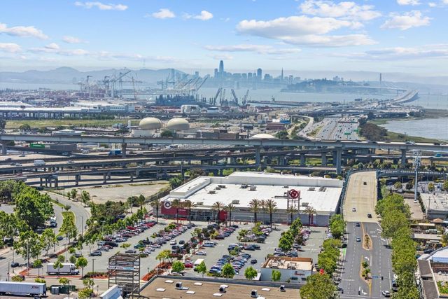 1121 40th Street 1301, Emeryville, CA 94608