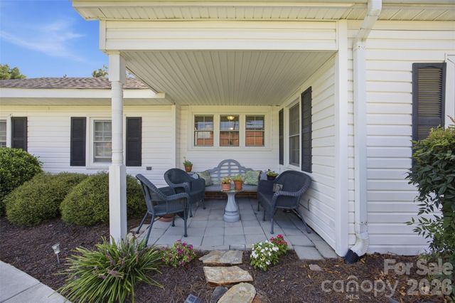 204 Memorial Drive, Clover, SC 29710