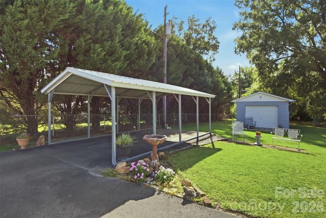 204 Memorial Drive, Clover, SC 29710
