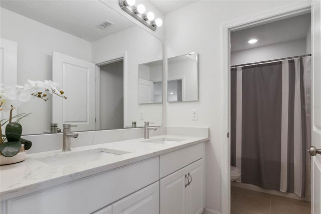 470 HAMLET LOOP, Davenport, FL 33837