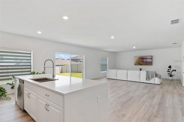 470 HAMLET LOOP, Davenport, FL 33837