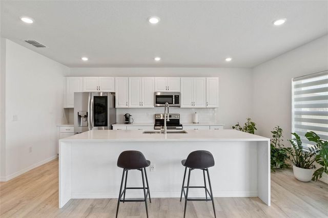 470 HAMLET LOOP, Davenport, FL 33837