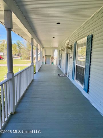 7740 Moanalua Way, Diamondhead, MS 39525