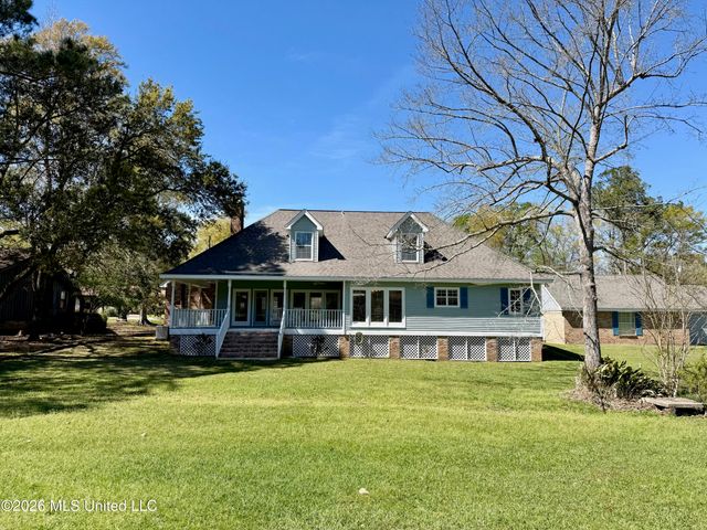 7740 Moanalua Way, Diamondhead, MS 39525