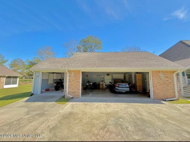 7740 Moanalua Way, Diamondhead, MS 39525