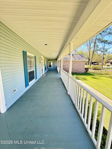 7740 Moanalua Way, Diamondhead, MS 39525