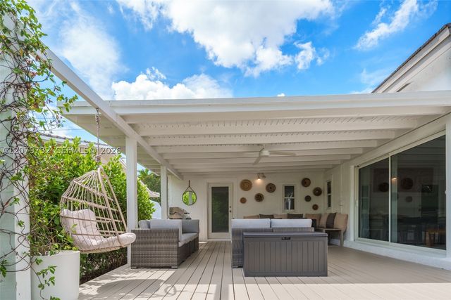 2521 SW 25th Ter, Miami, FL 33133