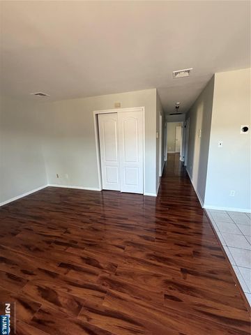 192 Burnett Avenue, Maplewood, NJ 07040