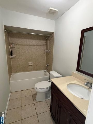 192 Burnett Avenue, Maplewood, NJ 07040