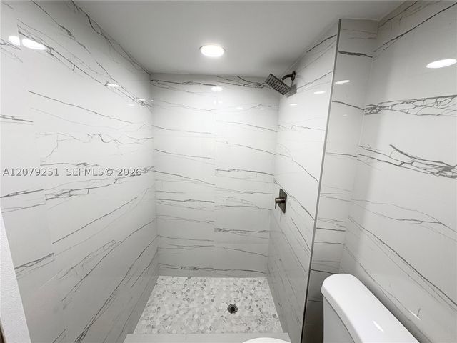 720 NW 132nd Ter, Plantation, FL 33325
