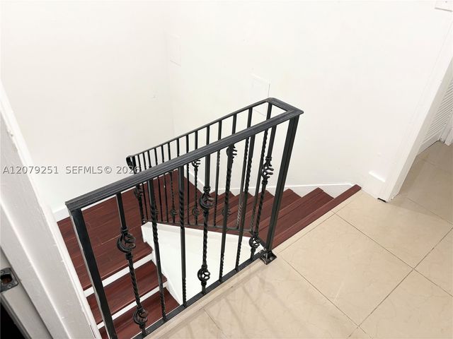 720 NW 132nd Ter, Plantation, FL 33325