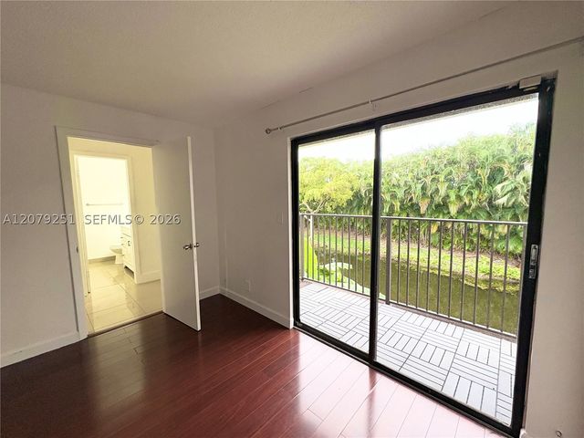 720 NW 132nd Ter, Plantation, FL 33325
