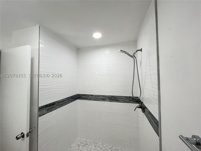 720 NW 132nd Ter, Plantation, FL 33325