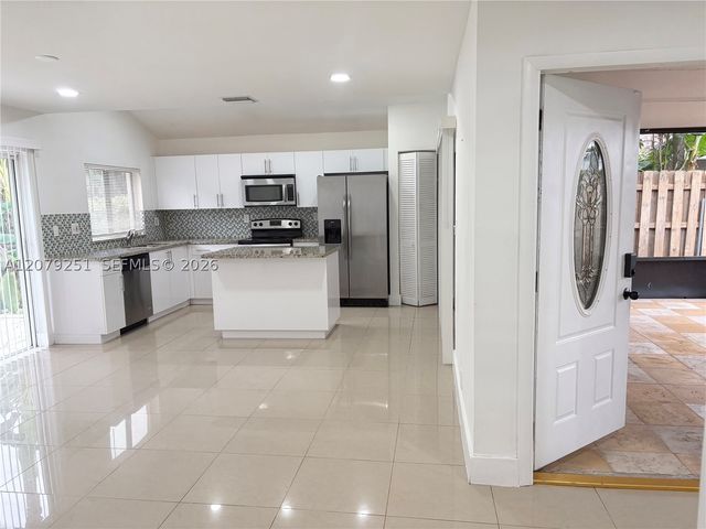720 NW 132nd Ter, Plantation, FL 33325