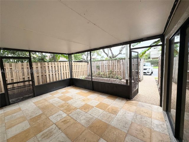 720 NW 132nd Ter, Plantation, FL 33325