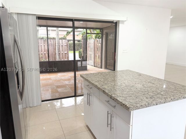 720 NW 132nd Ter, Plantation, FL 33325