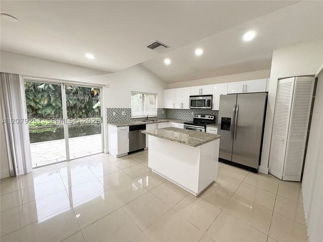 720 NW 132nd Ter, Plantation, FL 33325