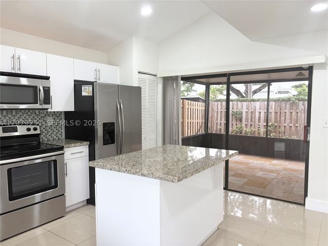 720 NW 132nd Ter, Plantation, FL 33325