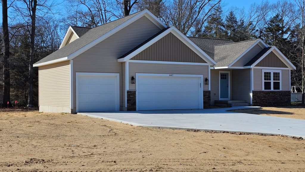 6687 Shari Drive, Fruitland Twp, MI 49461