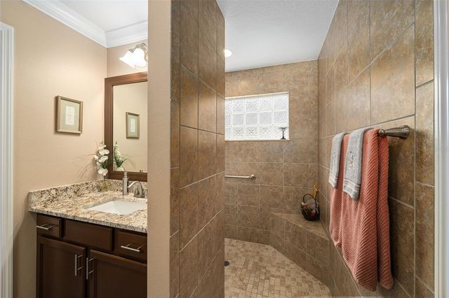 387 HARLOW LANE, The Villages, FL 32163