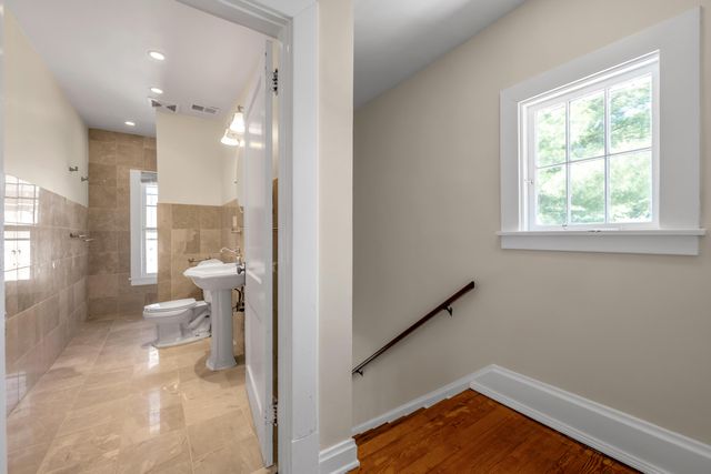 128 Clay Avenue, Lexington, KY 40502