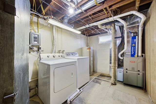 1802 10th Avenue N, Moorhead, MN 56560