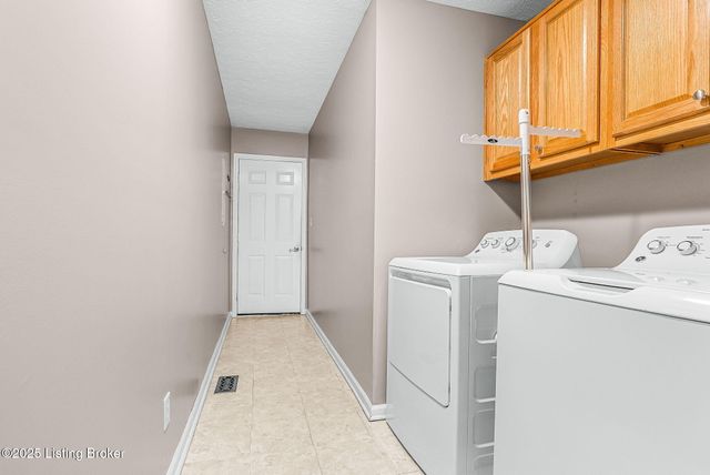 1001 Thorn Bush Rd, La Grange, KY 40031