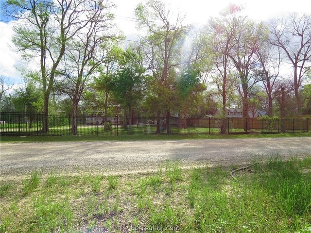 255 Siedel Rd, Brookshire, TX 77423