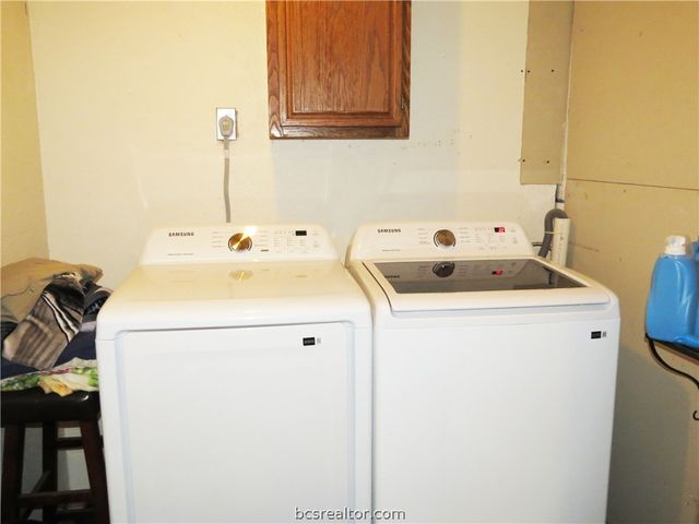 255 Siedel Rd, Brookshire, TX 77423