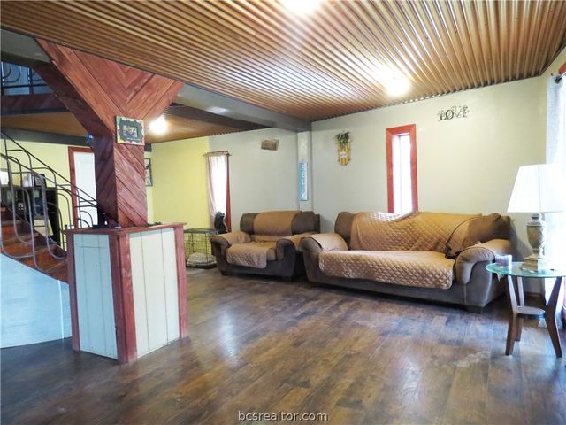 255 Siedel Rd, Brookshire, TX 77423