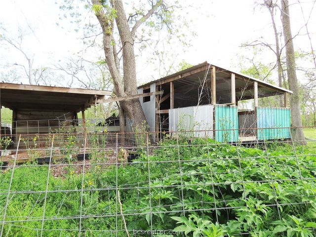 255 Siedel Rd, Brookshire, TX 77423