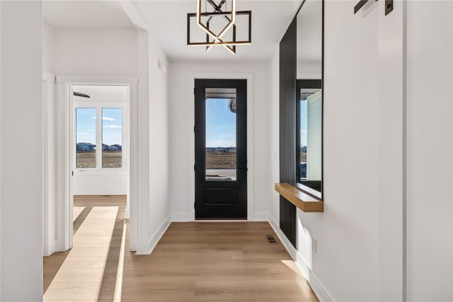 17323 Brookview Drive, Urbandale, IA 50322