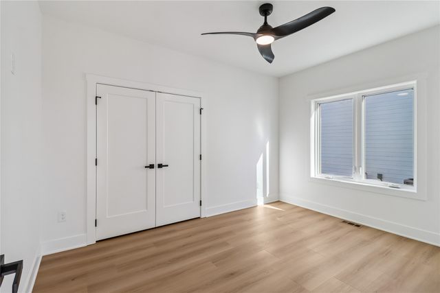 17323 Brookview Drive, Urbandale, IA 50322