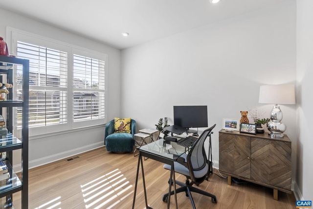 1169 SABLEWOOD DR, Charlottesville, VA 22911