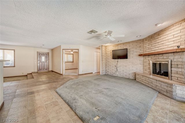 4324 East Saint Louis Avenue, Las Vegas, NV 89104