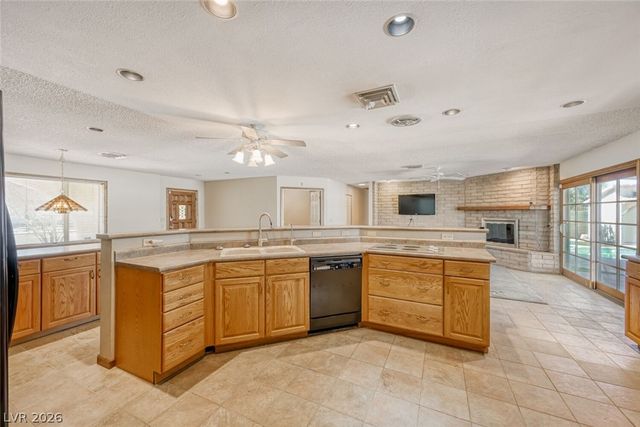 4324 East Saint Louis Avenue, Las Vegas, NV 89104