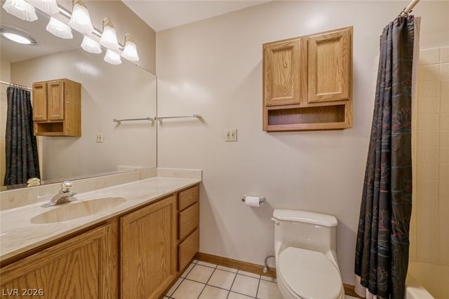 4324 East Saint Louis Avenue, Las Vegas, NV 89104