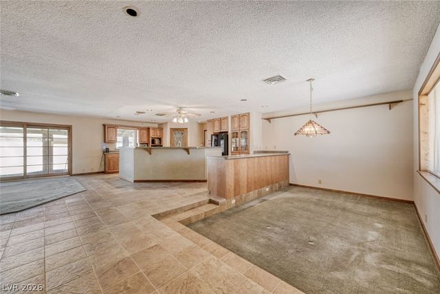 4324 East Saint Louis Avenue, Las Vegas, NV 89104