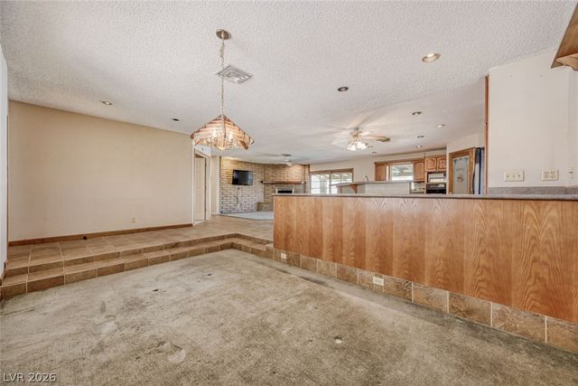 4324 East Saint Louis Avenue, Las Vegas, NV 89104