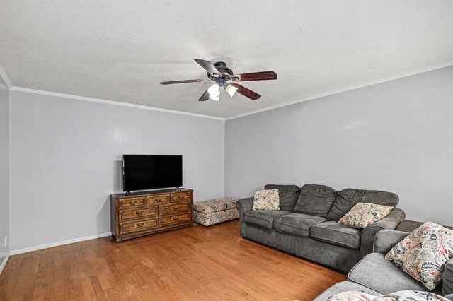 1810 Promontory Drive, Florence, KY 41042