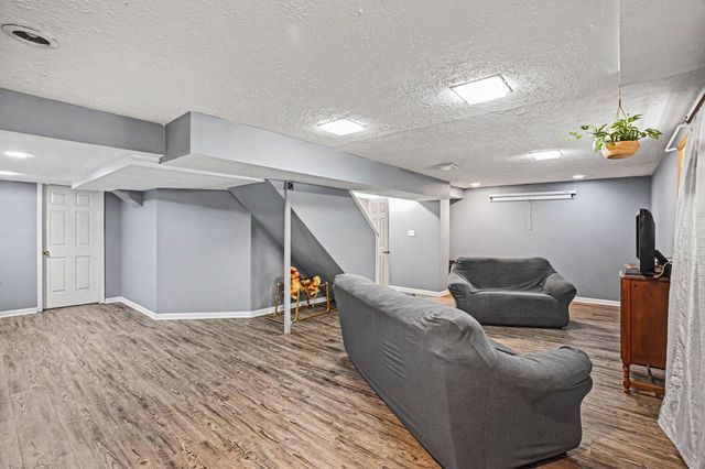 1810 Promontory Drive, Florence, KY 41042