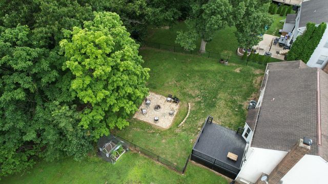 1810 Promontory Drive, Florence, KY 41042