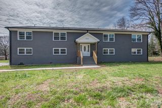 1048 Avondale Road 18, Lowell, NC 28098